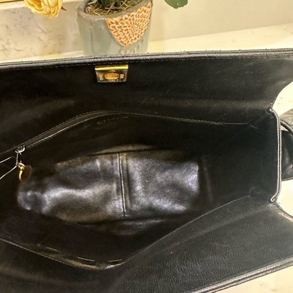 Chanel CC turn lock quilted shoulder bag - Picture 12 of 17